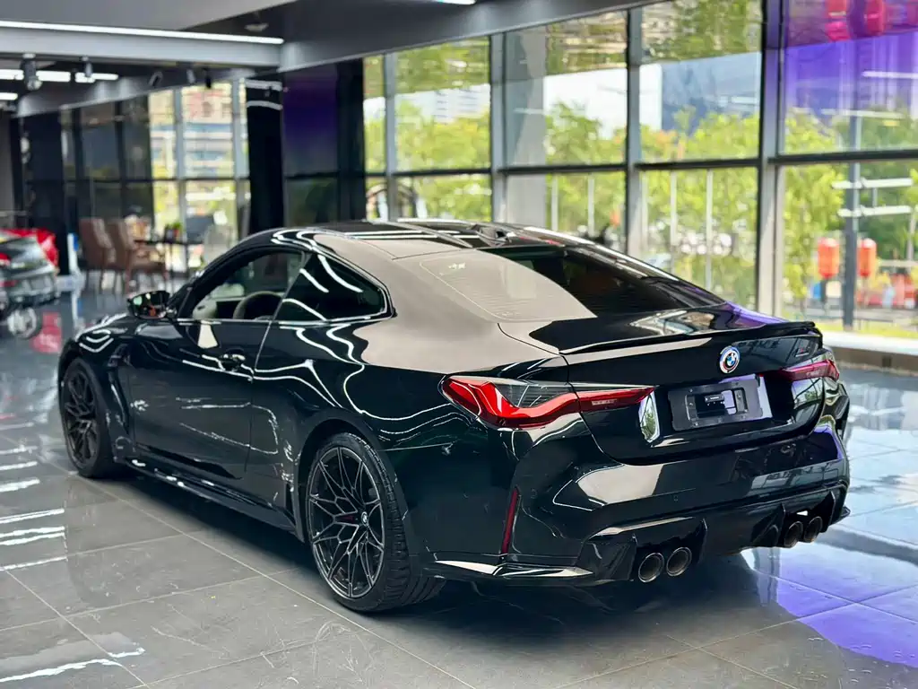 BMW M4 — миниатюра 5