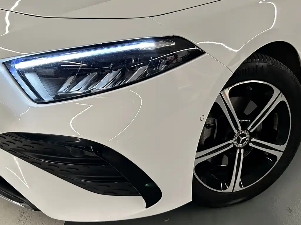 MERCEDES-BENZ A CLASS