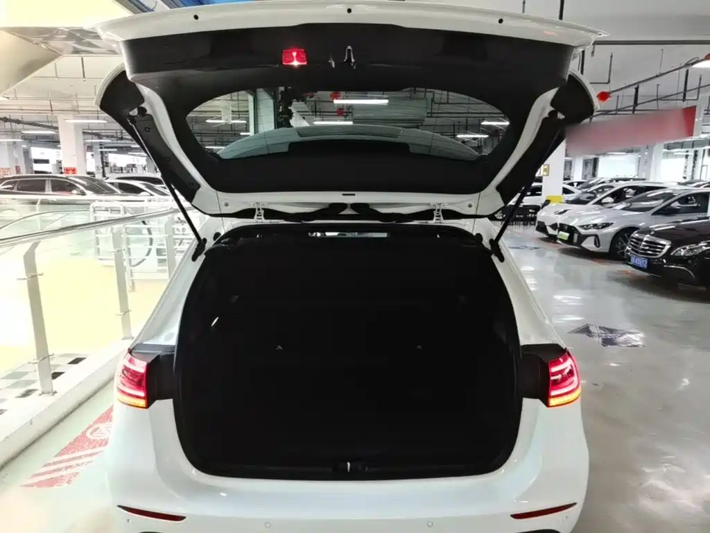 Mercedes-Benz B-Class — миниатюра 19