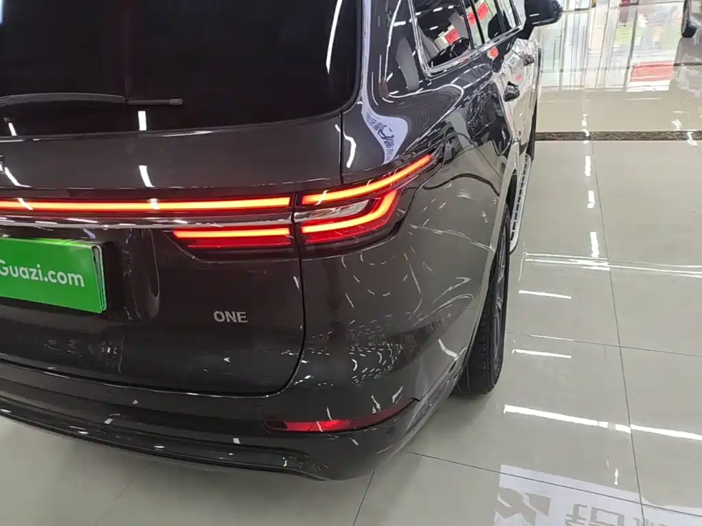 Li Auto Li ONE — миниатюра 8
