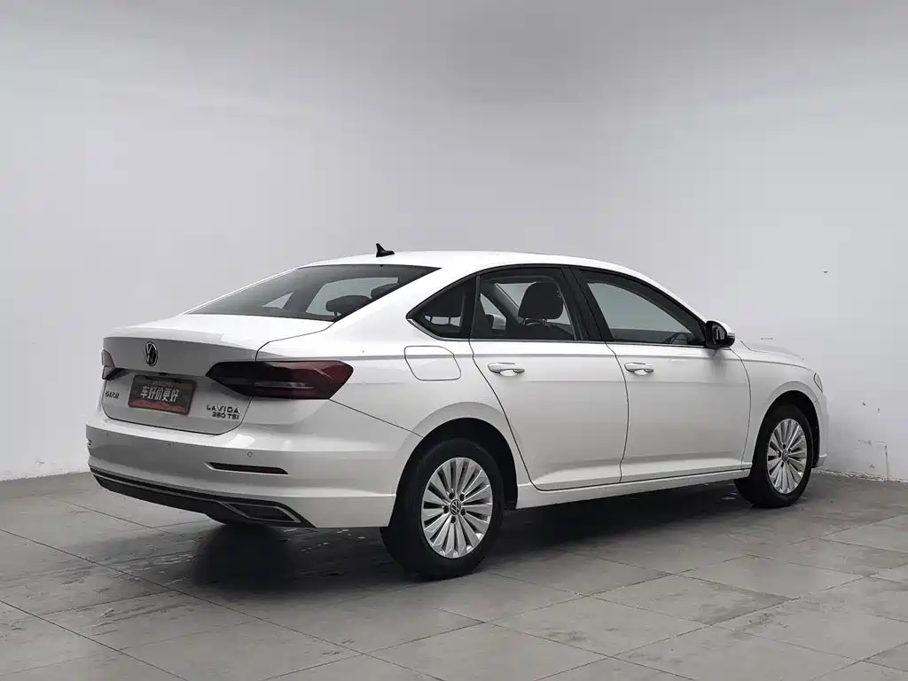 Volkswagen Lavida — миниатюра 2