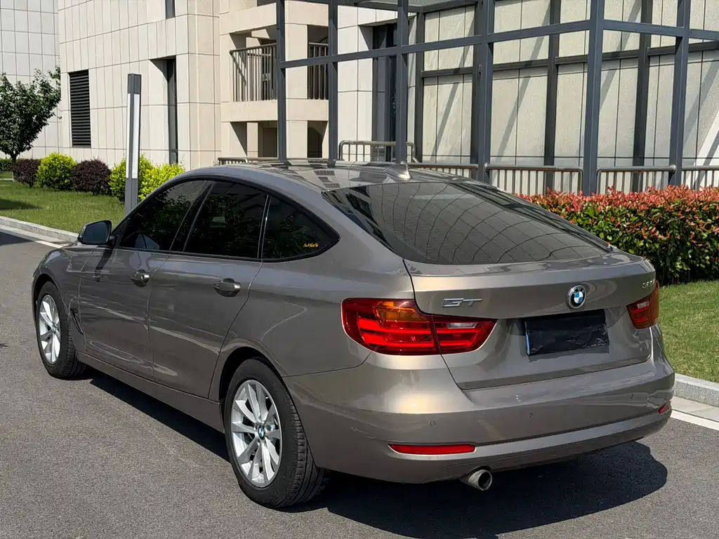 BMW 3 Series GT 3 GT 2016 320i Fashion
