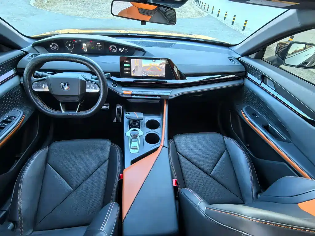 CHANGAN UNI V SMART IDD