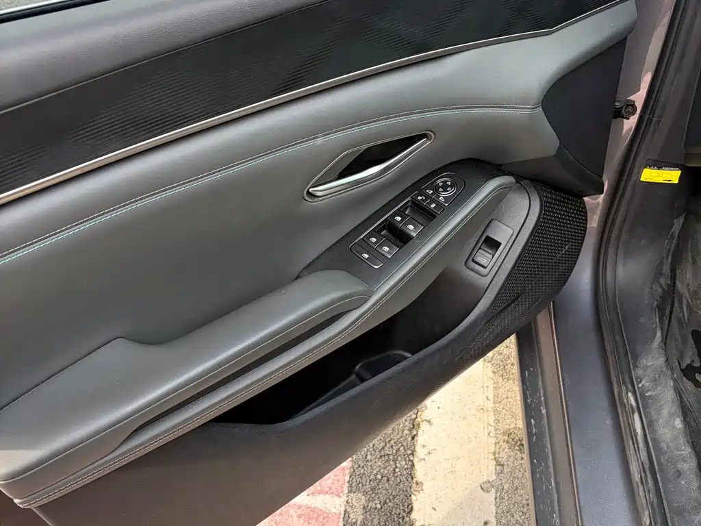 BYD Qin L — миниатюра 8