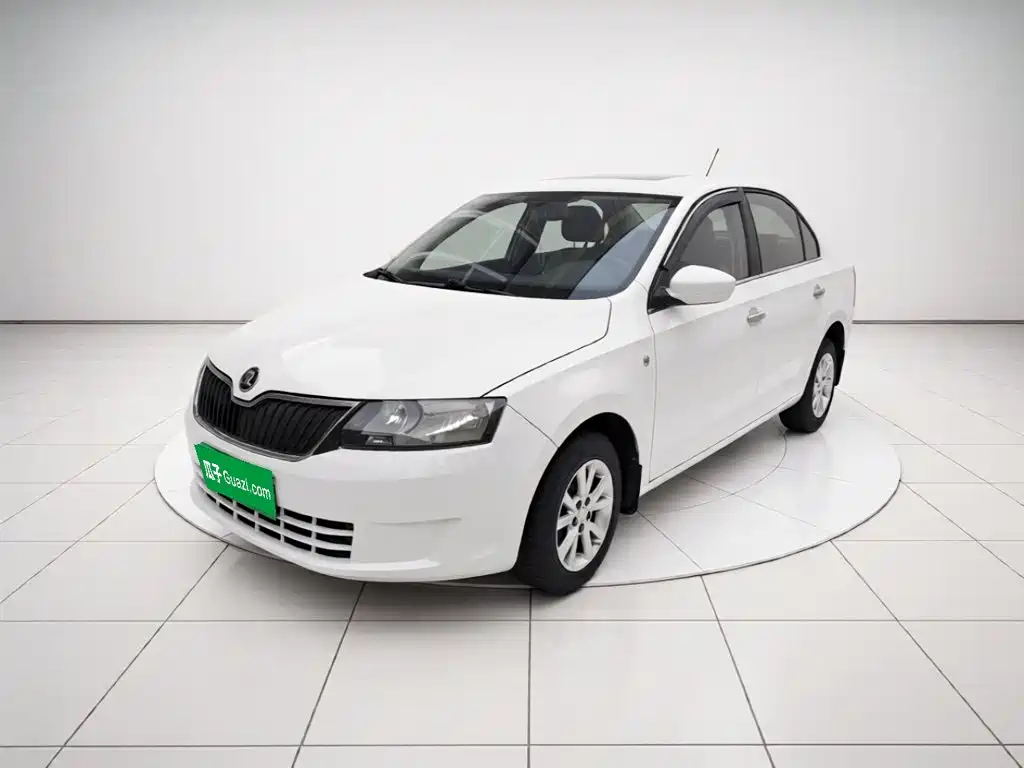 Skoda Rapid — миниатюра 2