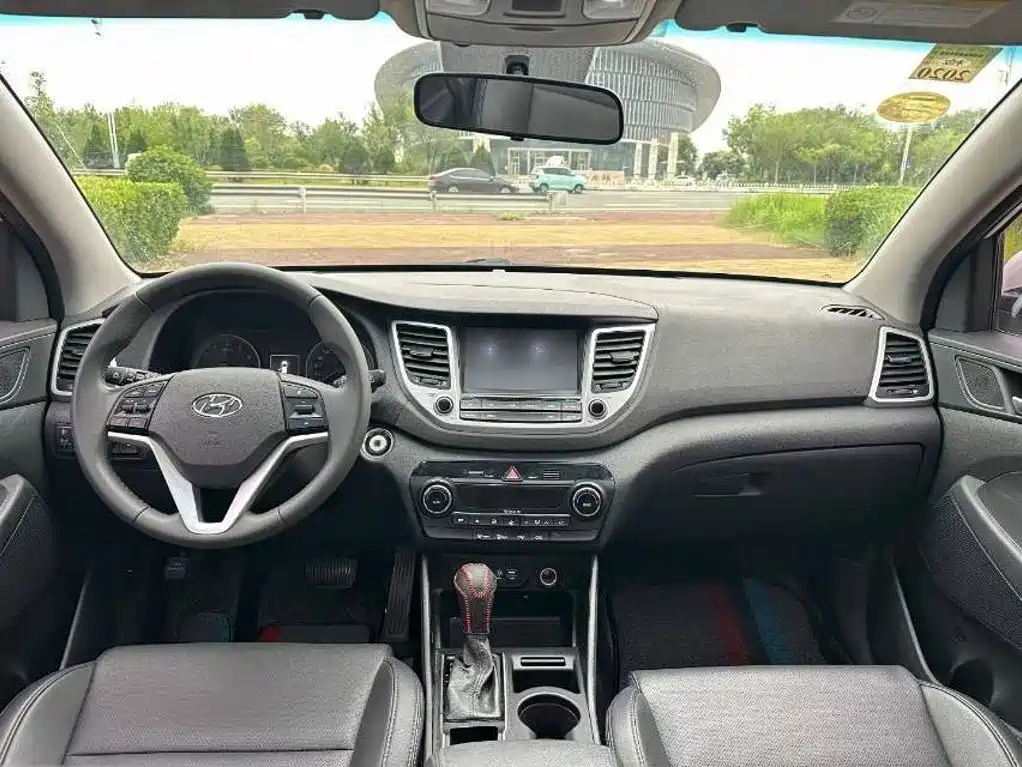 Hyundai Tucson — миниатюра 9