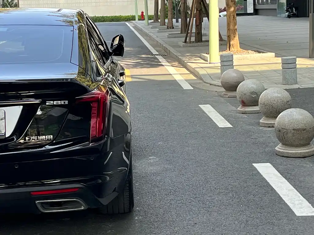CADILLAC CT5