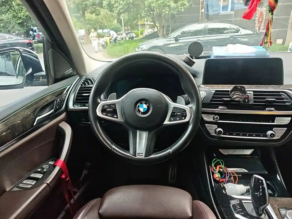 BMW X3 — миниатюра 7