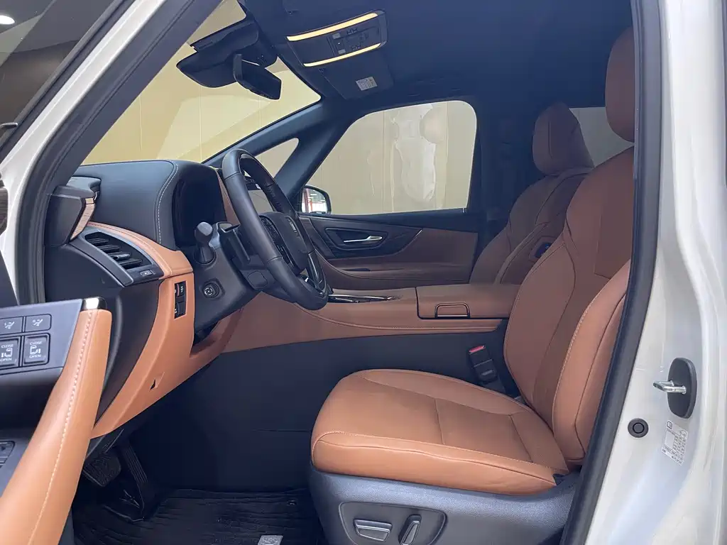 Toyota Vellfire 2024 2.5L