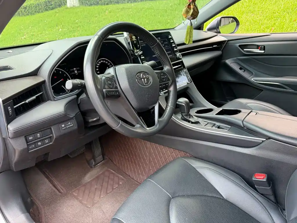 Toyota Avalon — миниатюра 7