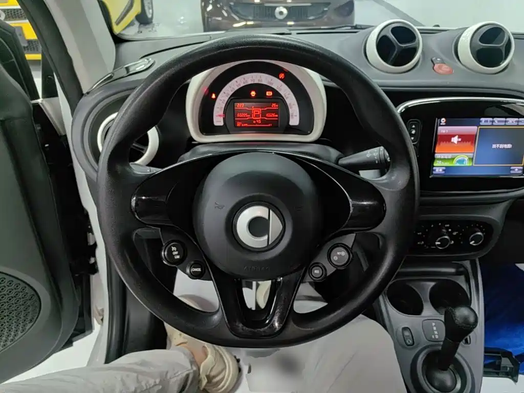 smart Smart Fortwo — миниатюра 11