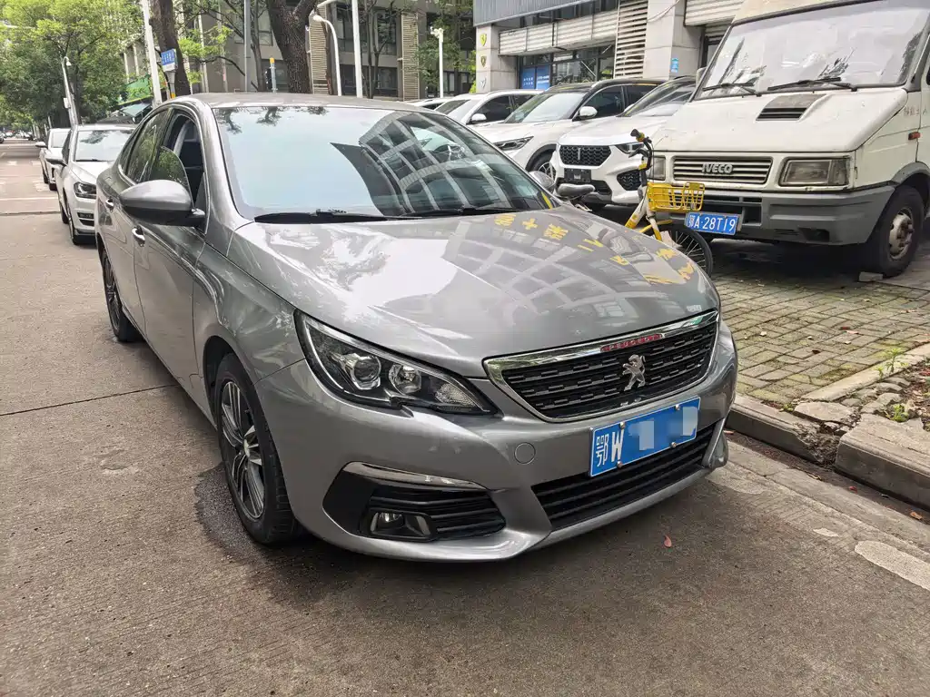 Peugeot 308 2016 1.6L AT Luxury