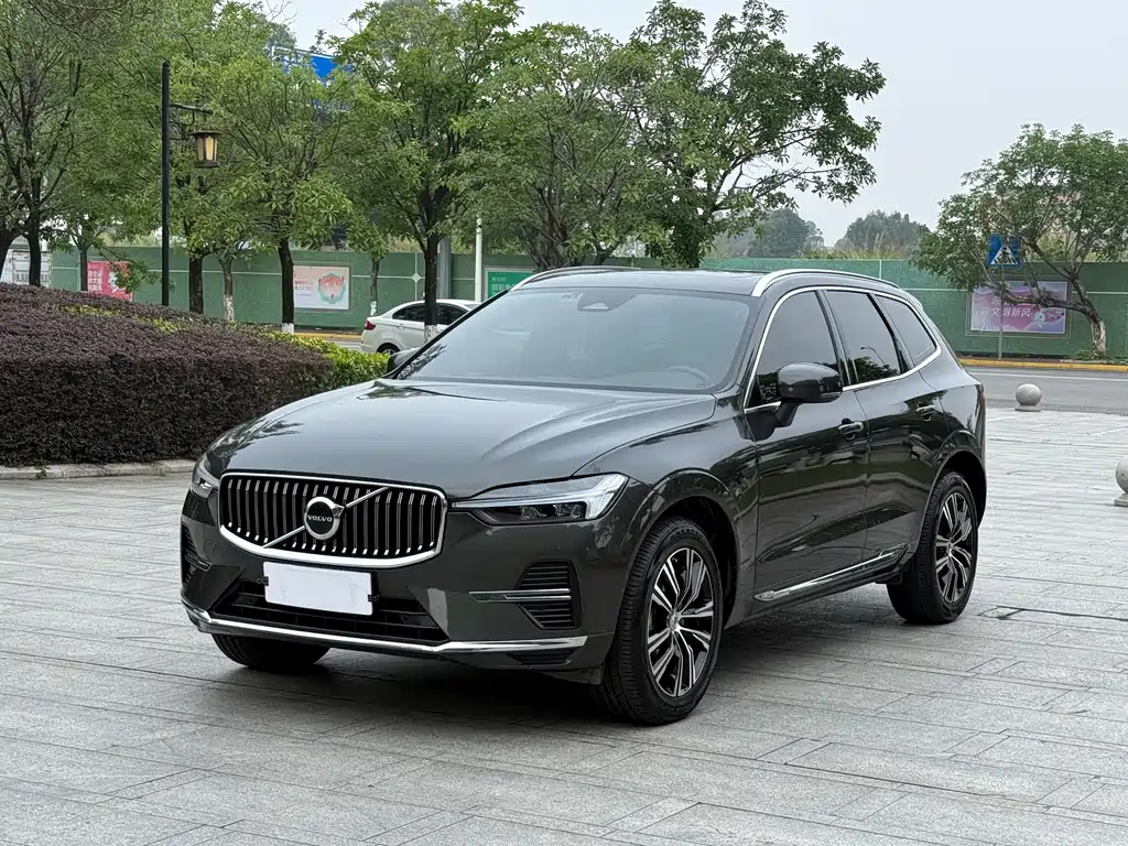Volvo XC60 2022
