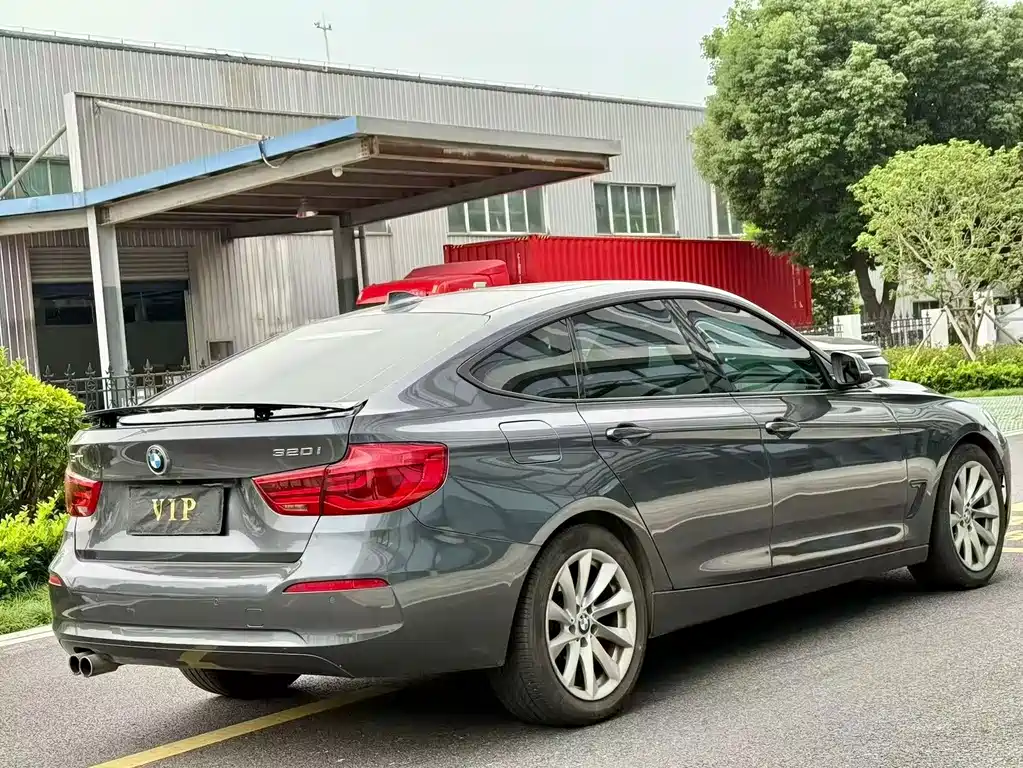 BMW 3 Series GT — миниатюра 7