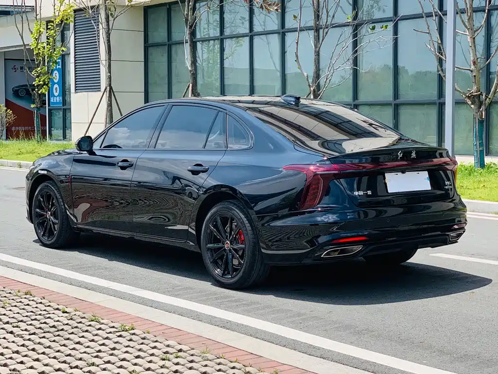 Hongqi Hongqi H5 — миниатюра 5