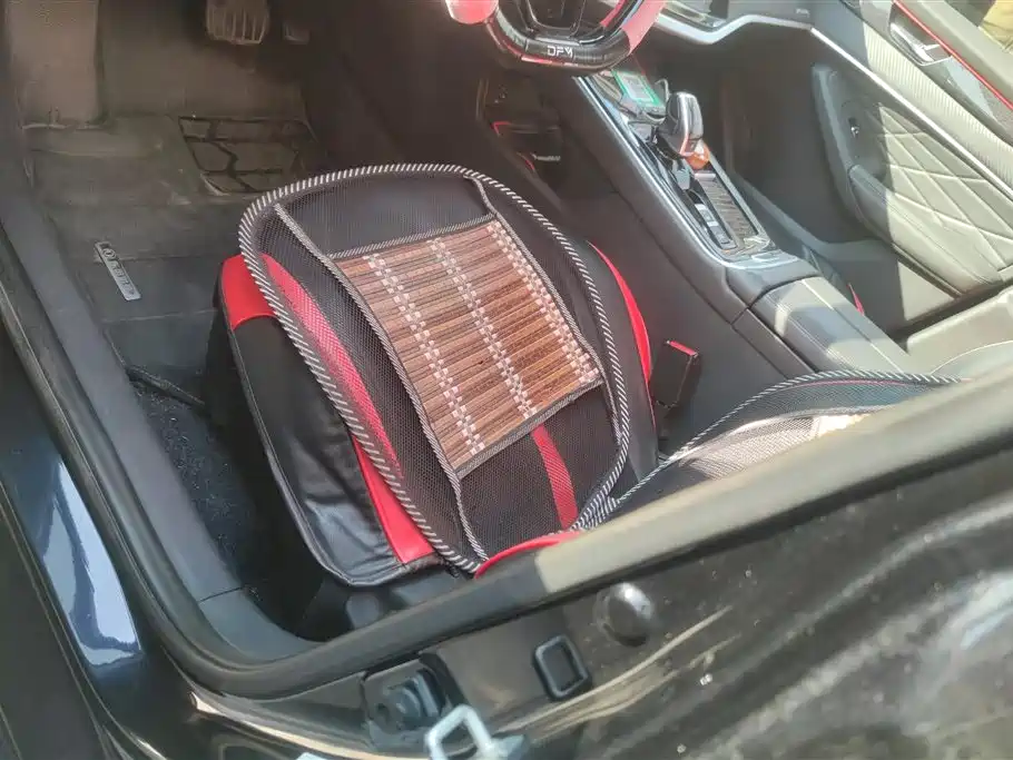 DONGFENG YI HYUN MAX