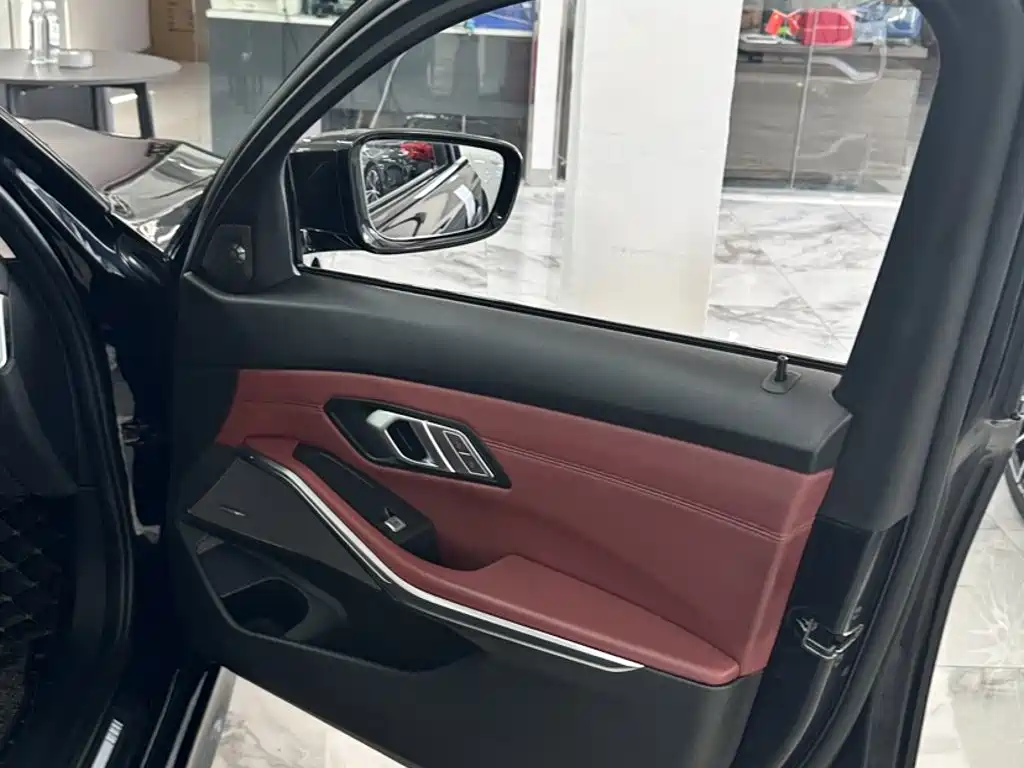 BMW 3 Series — миниатюра 17
