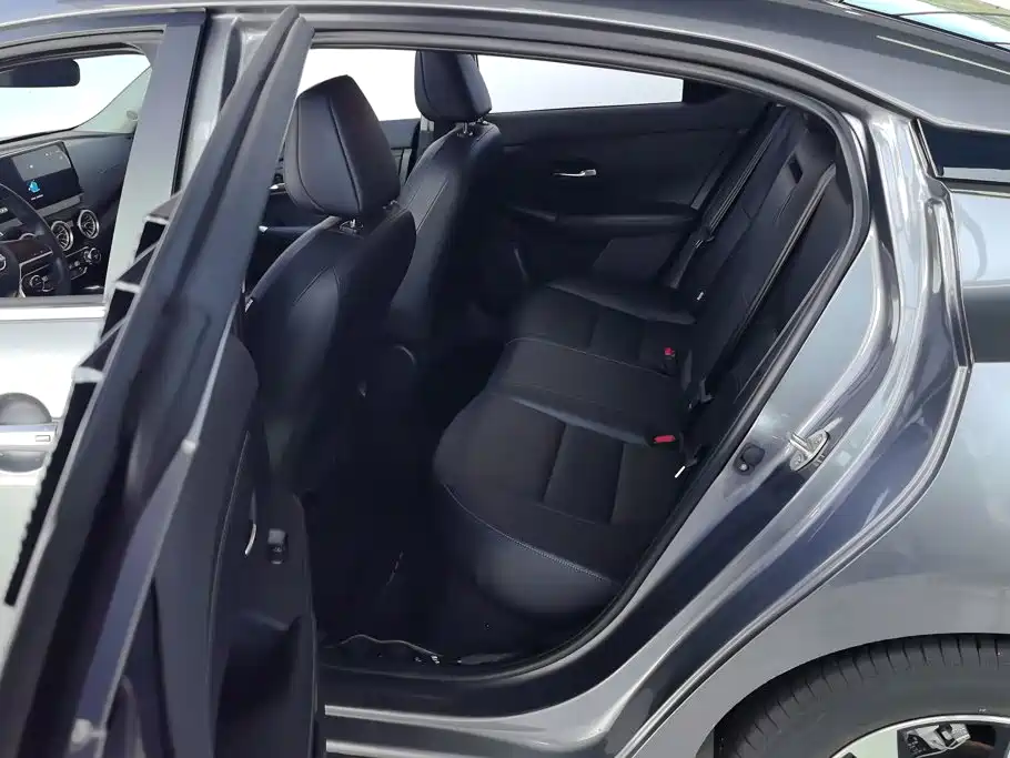 Nissan Sylphy — миниатюра 11