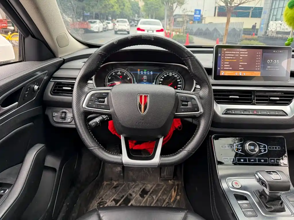 Hongqi Hongqi H5 — миниатюра 14