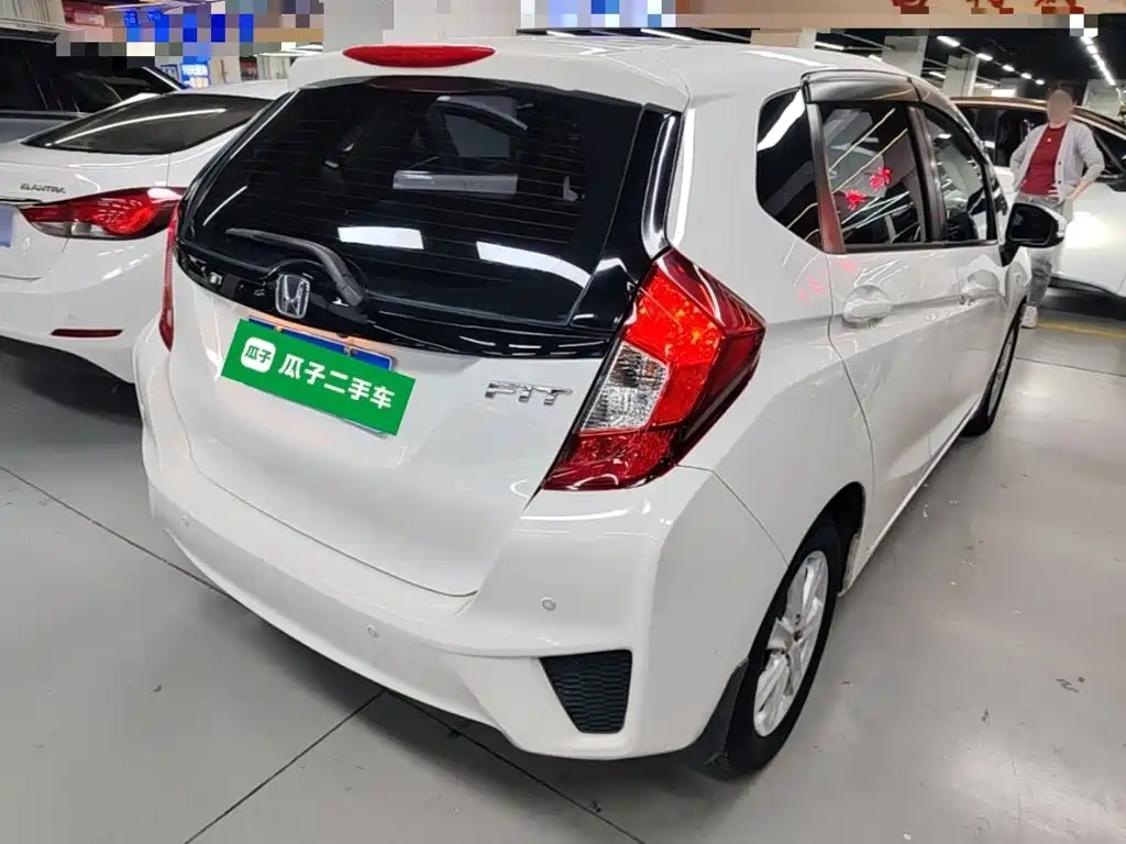 Honda Fit — миниатюра 7