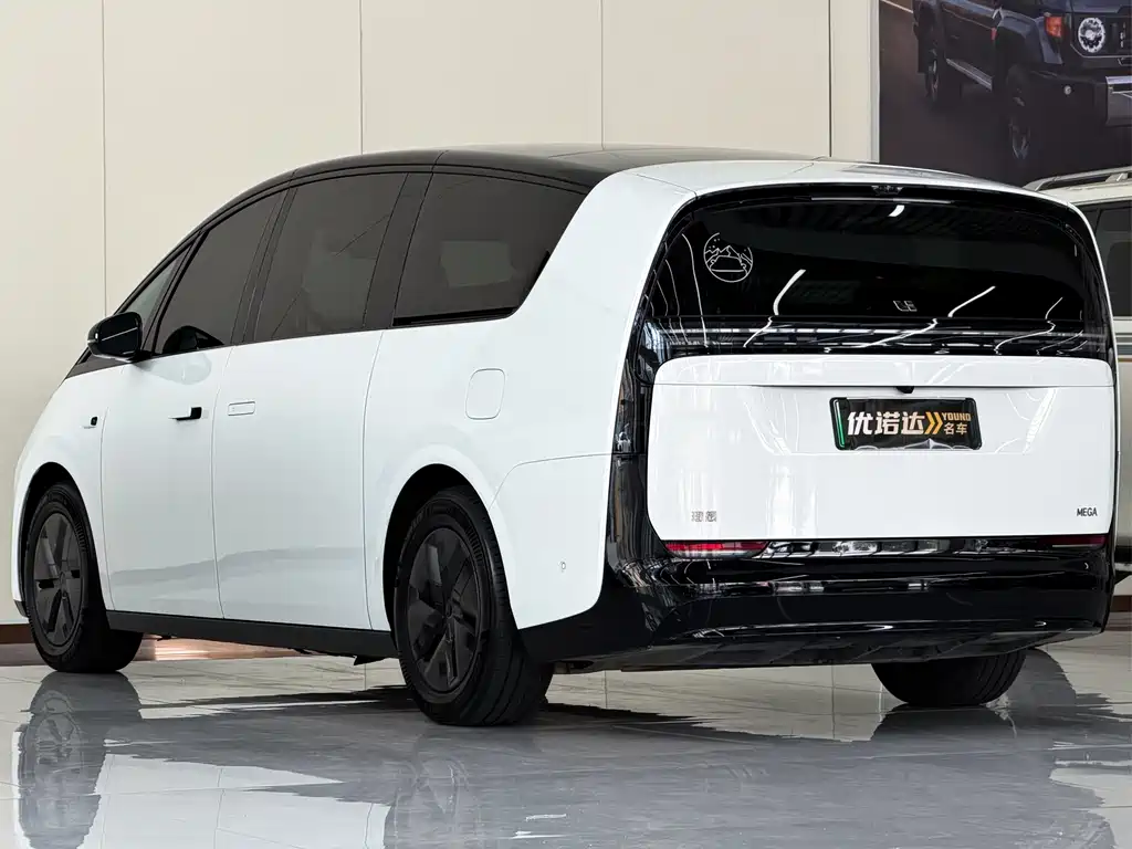 Li Auto Li MEGA — миниатюра 4