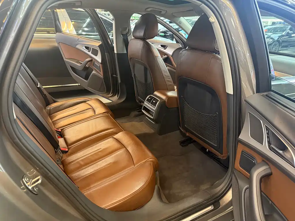 Audi A6L — миниатюра 12