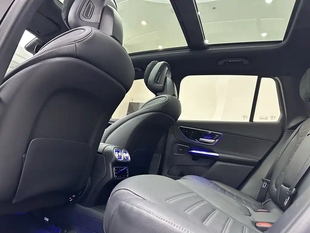 Mercedes-Benz GLC — миниатюра 14