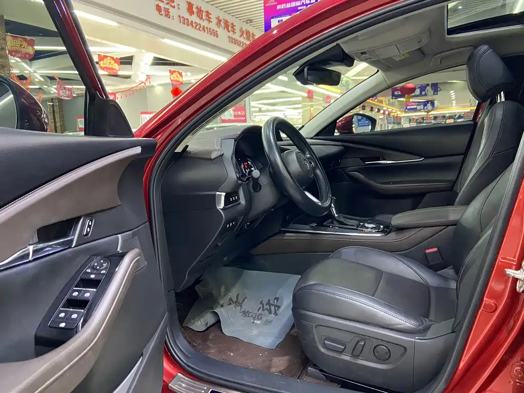 Mazda CX-30 — миниатюра 7