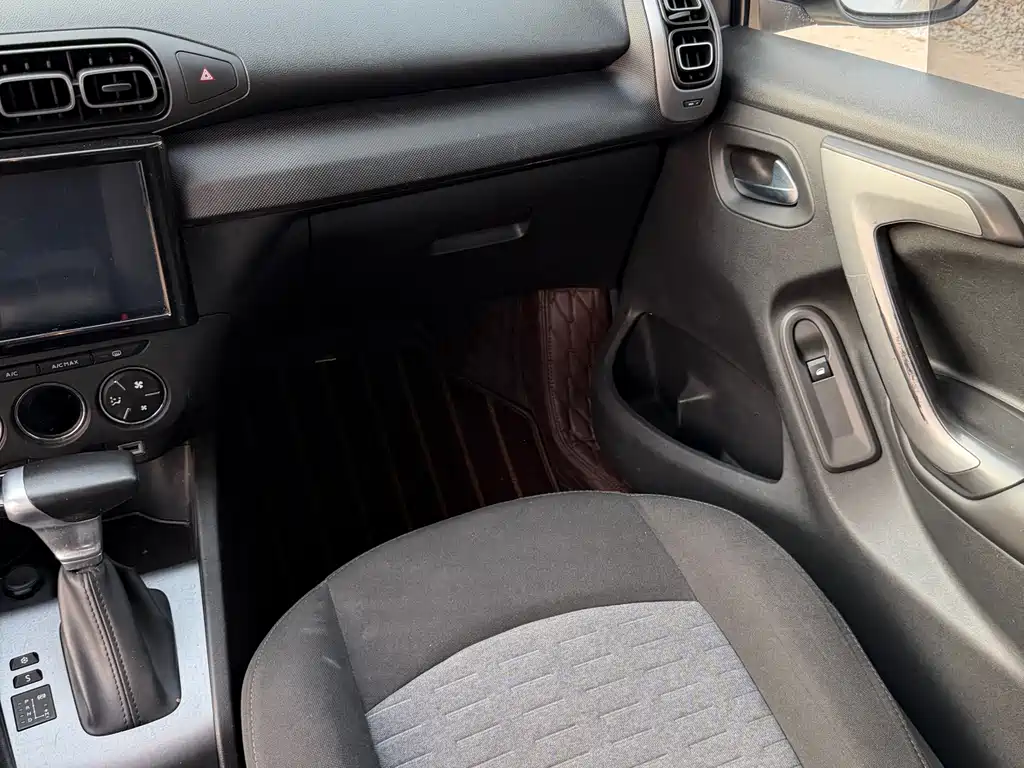 Citroen C3L — миниатюра 7