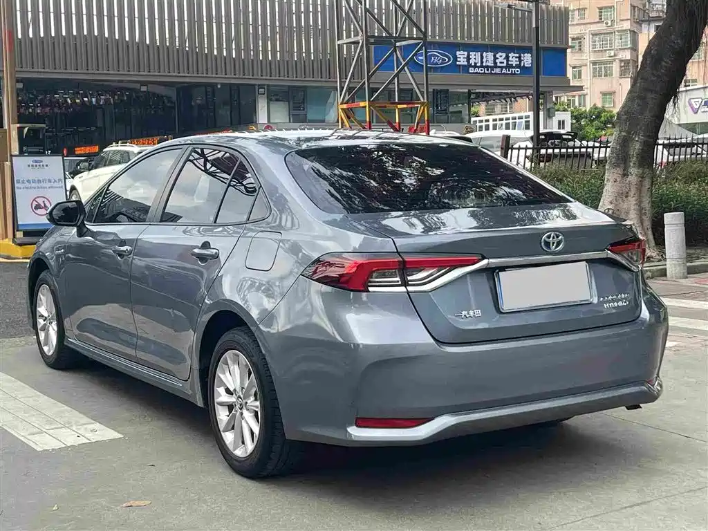Toyota Corolla — миниатюра 4