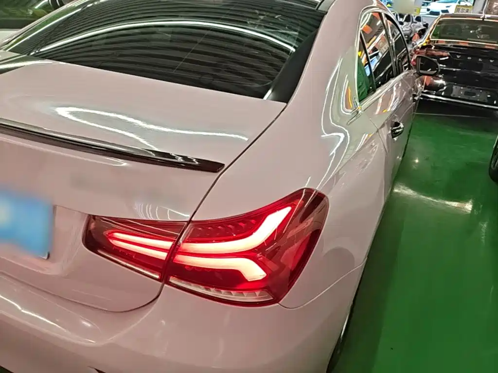 Mercedes-Benz A-Class — миниатюра 7
