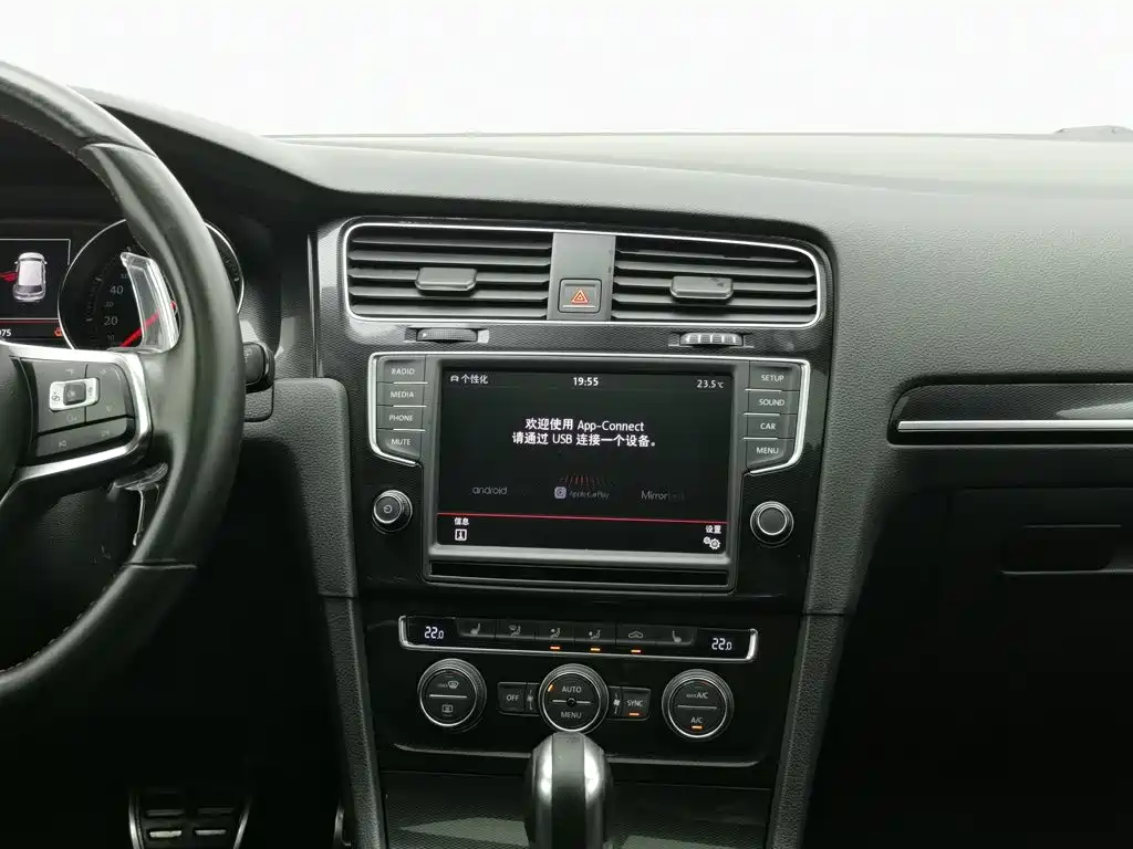 Volkswagen Golf GTI — миниатюра 12