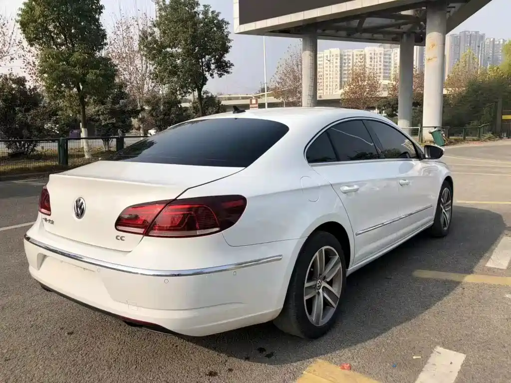 Volkswagen CC — миниатюра 11