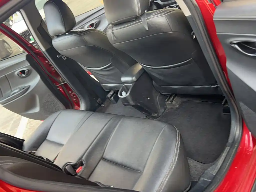 Toyota Yaris L — миниатюра 14