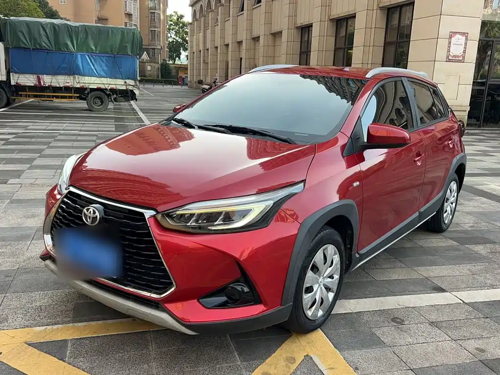 Toyota Yaris L — миниатюра 2