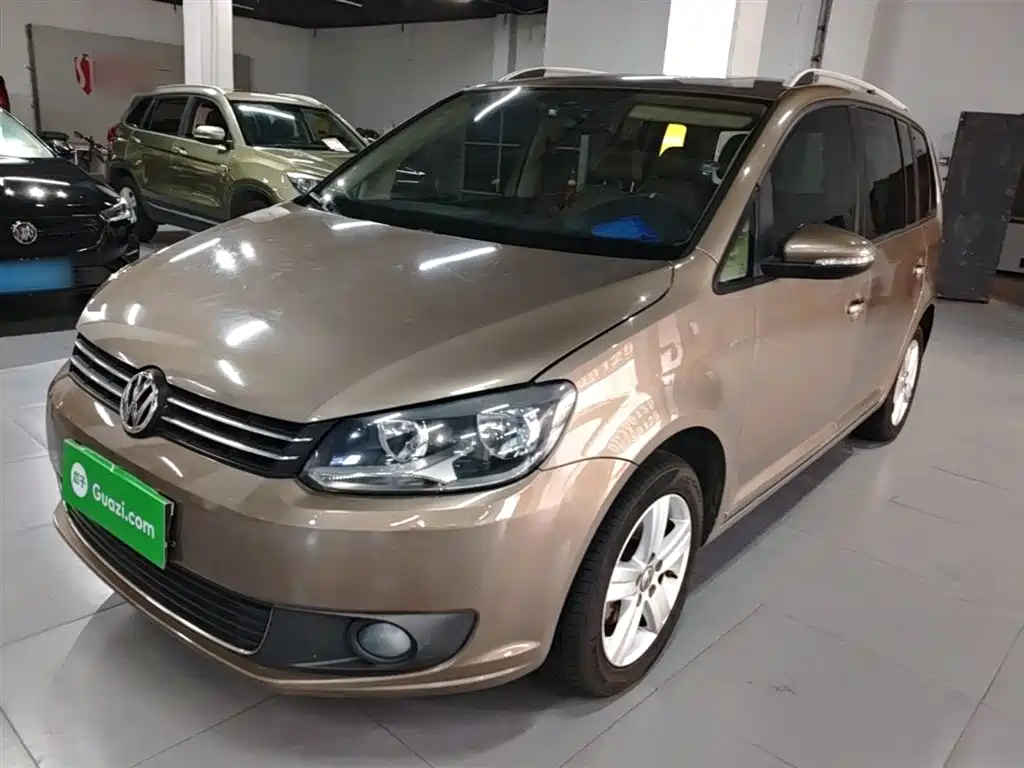 Купить Volkswagen Touran