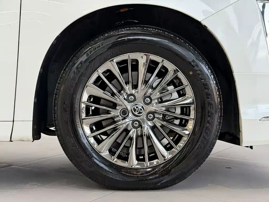 Toyota Vellfire — миниатюра 5
