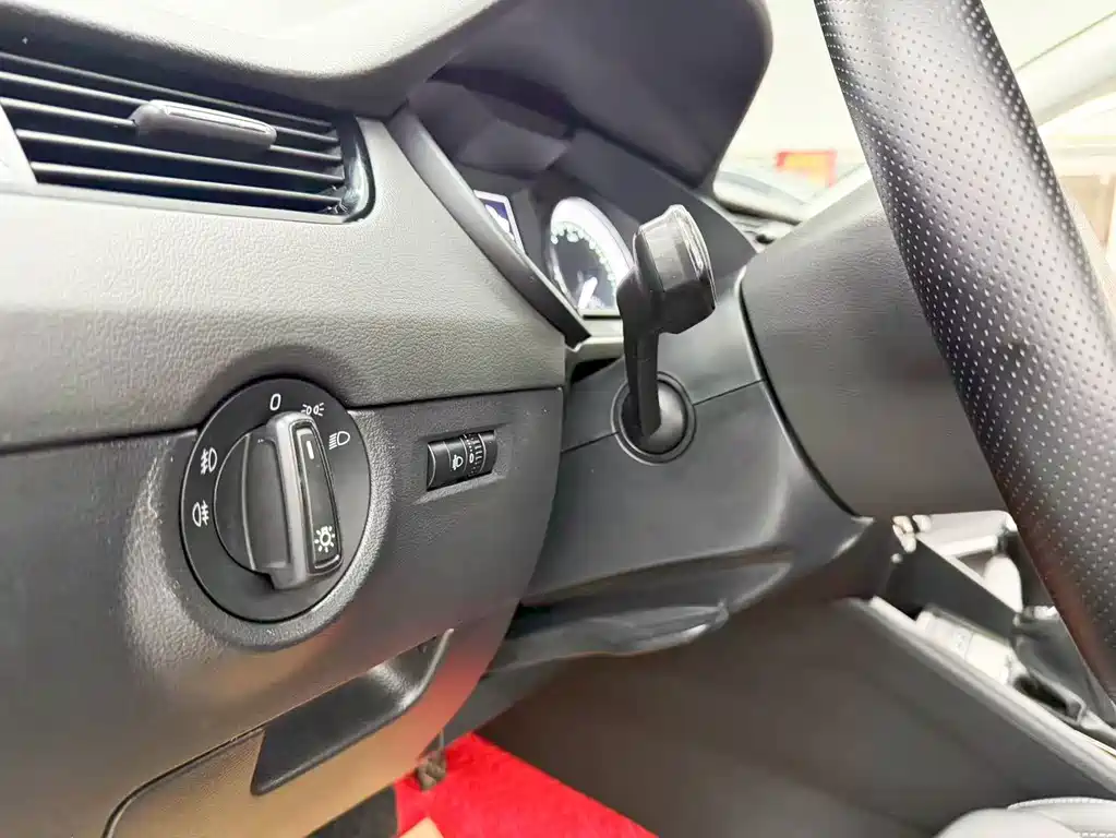 Skoda Octavia — миниатюра 15