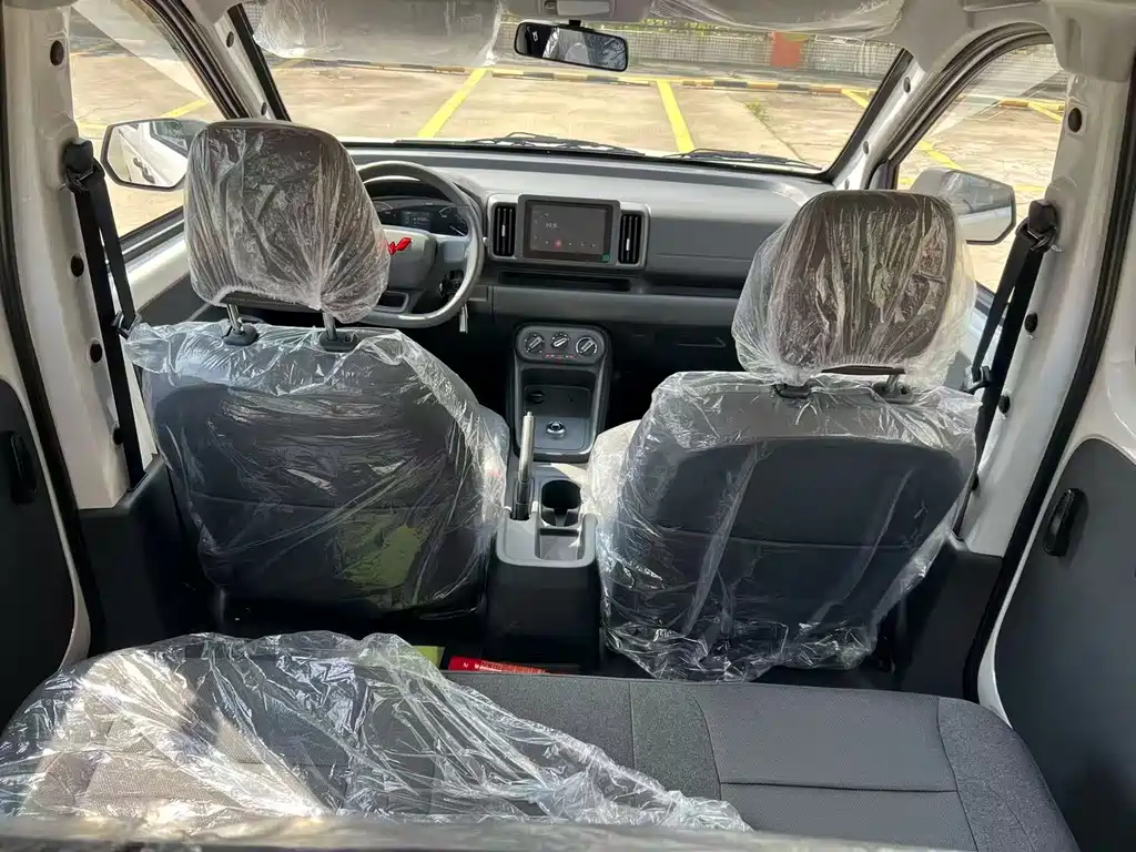 Wuling Rongguang EV — миниатюра 9