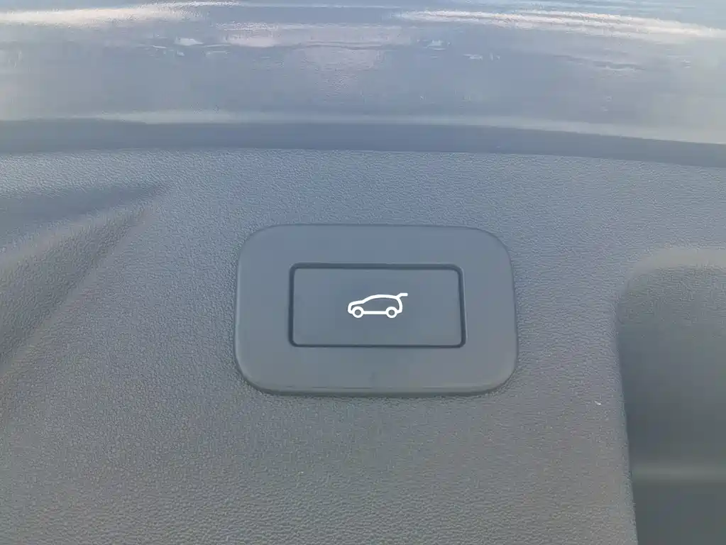 LAND ROVER DISCOVER SPORTS