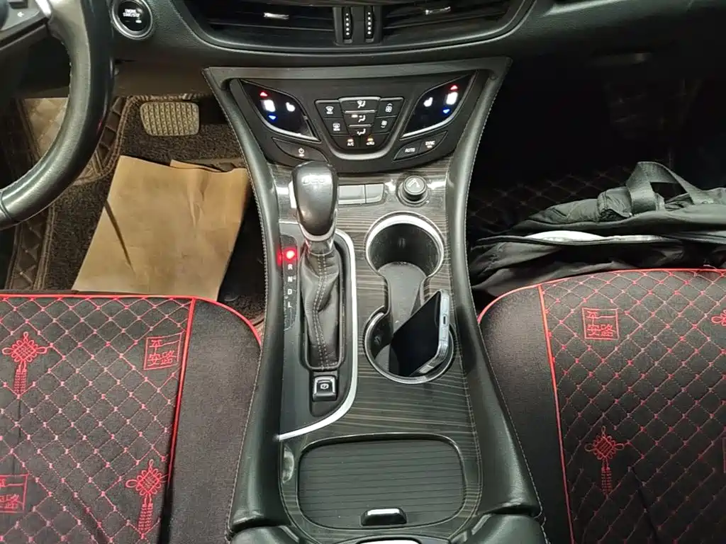 Buick Envision Plus — миниатюра 14