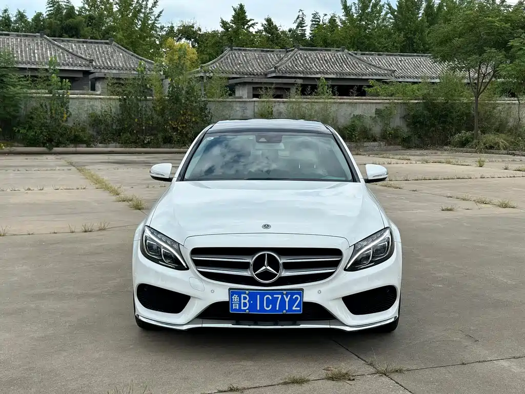 Mercedes-Benz C-Class — миниатюра 2