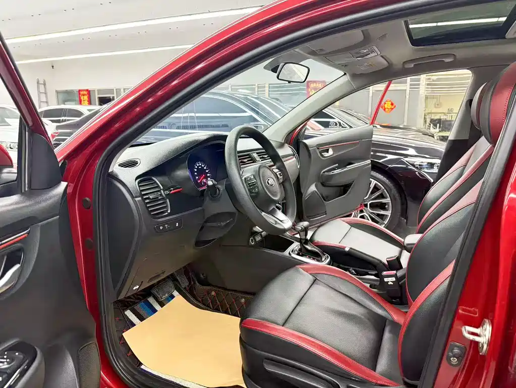 Kia KX Cross — миниатюра 7