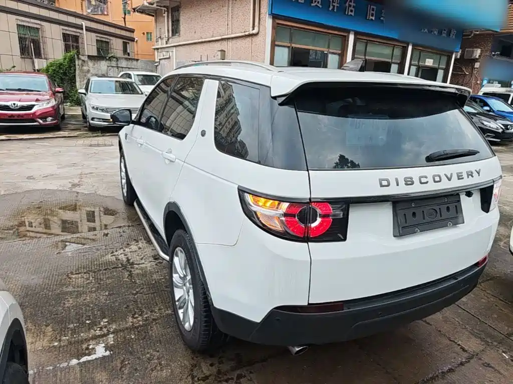 Land Rover Discovery Sport — миниатюра 5