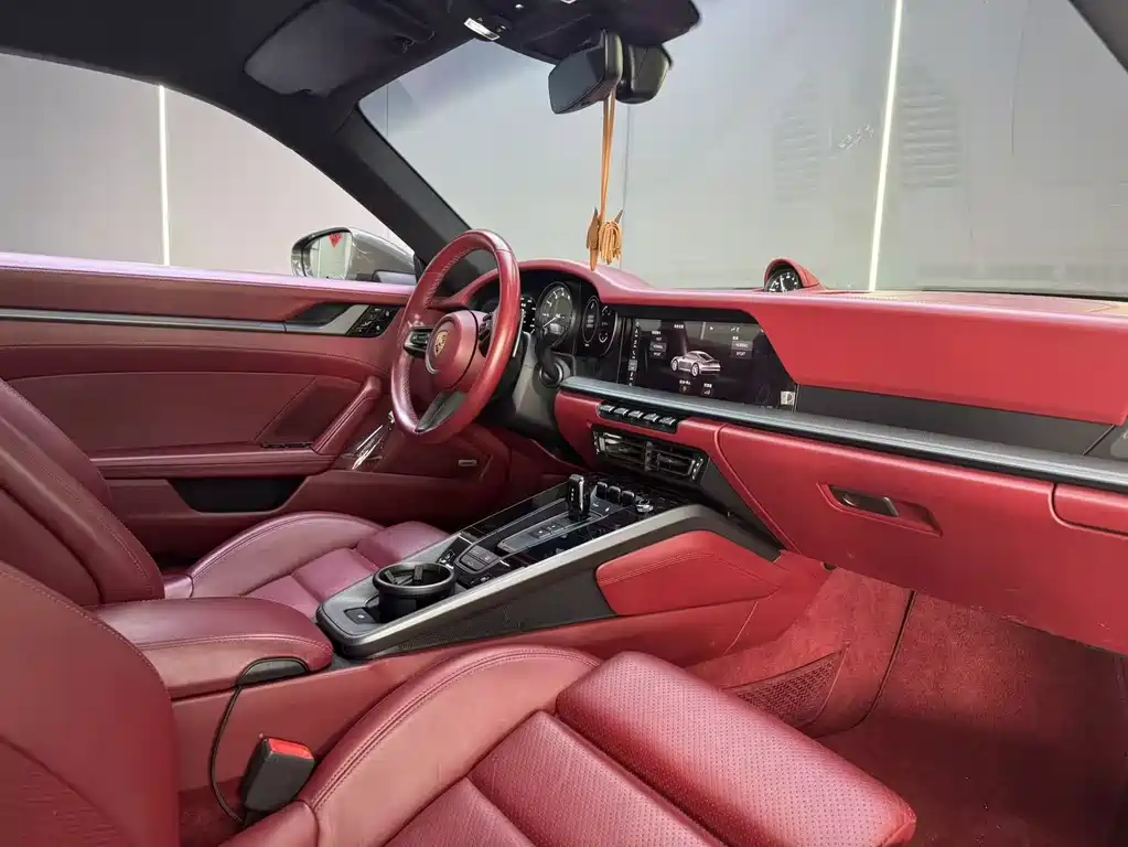 Porsche 911 2020 Carrera 3.0T