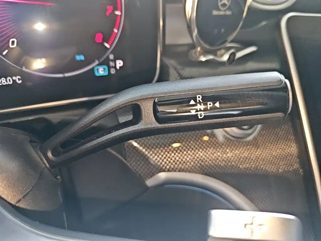 Mercedes-Benz C-Class — миниатюра 14