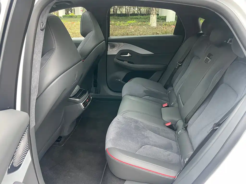 ARCFOX EXTREME FOX POLAR FOX ALPHA S