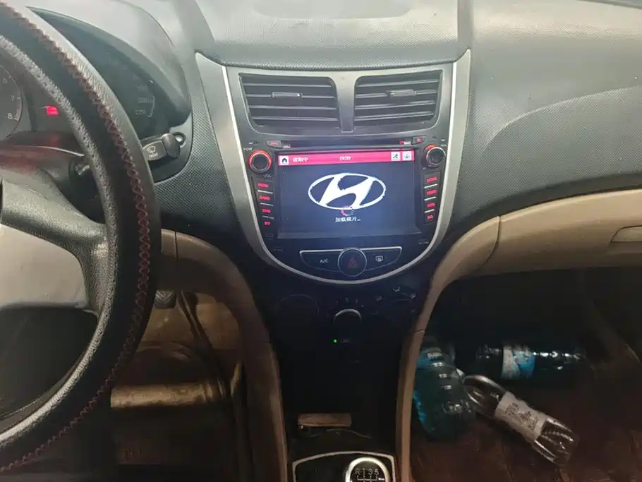 Hyundai Verna — миниатюра 13