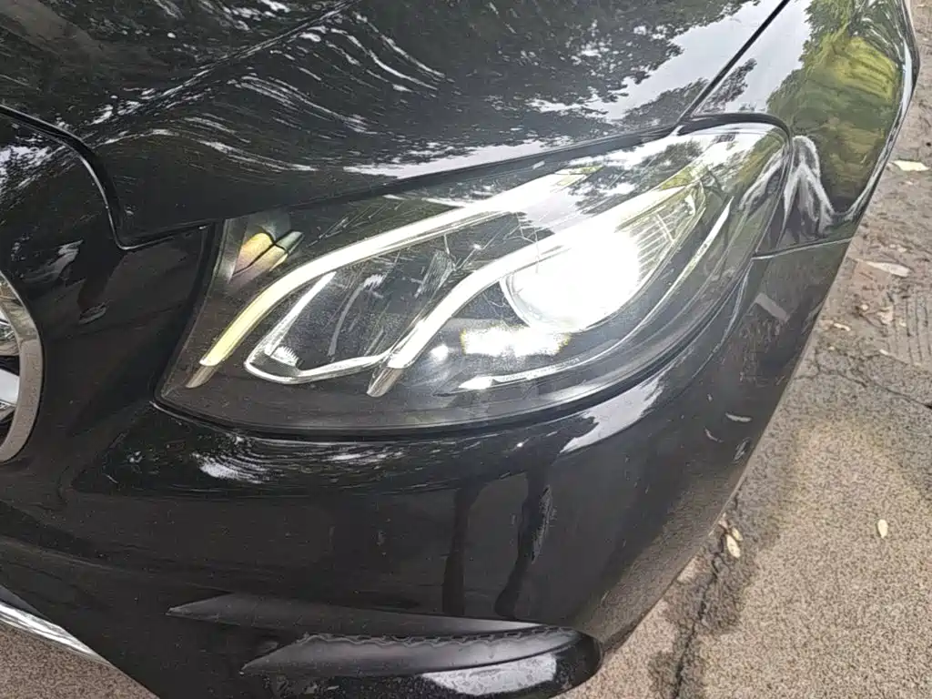 Mercedes-Benz E-Class — миниатюра 24
