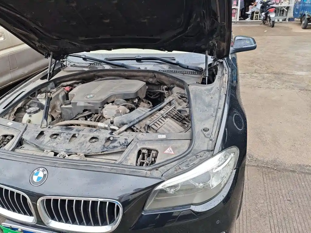 BMW 5 Series — миниатюра 22